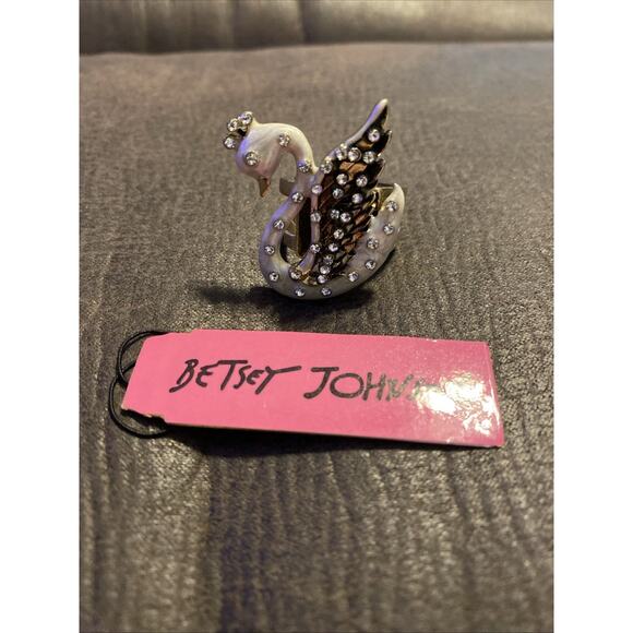 Classic Betsey Johnson Swan Ring Statement Crown Rhinestone Retired New - Picture 1 of 7